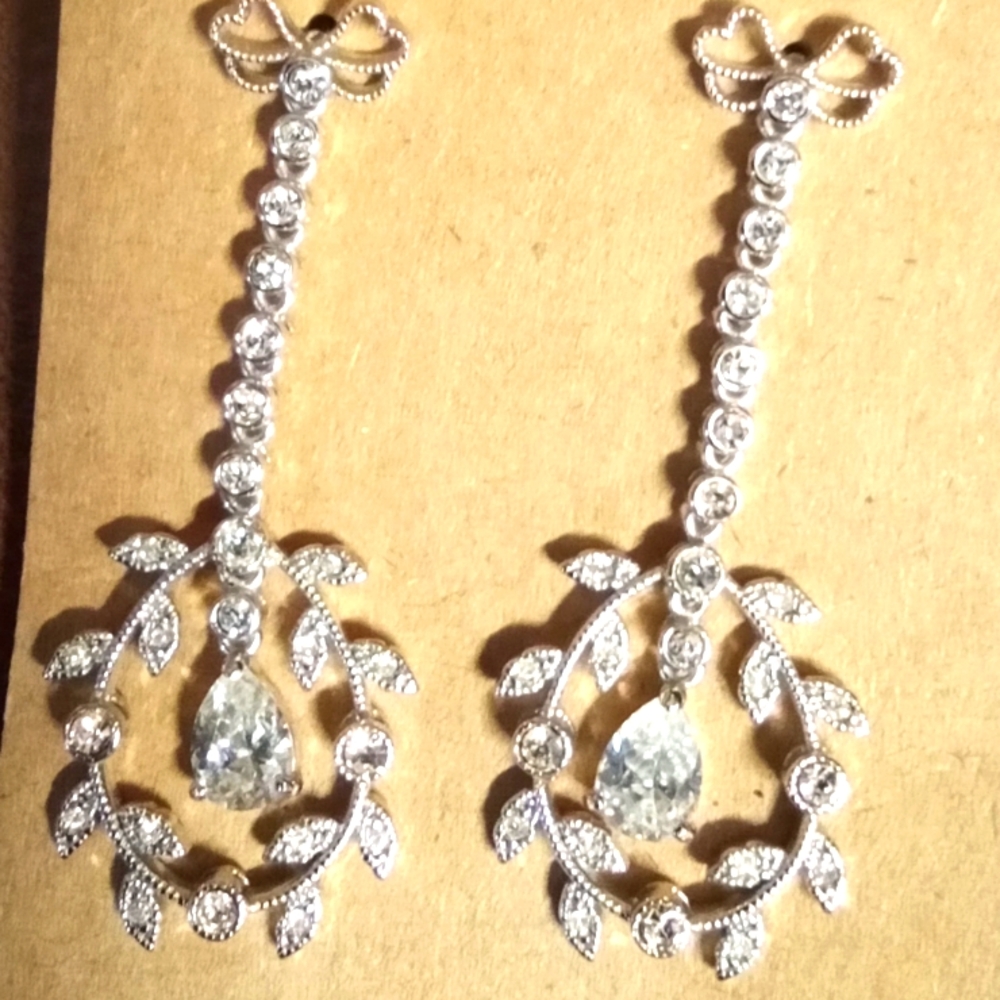 Vintage crystal post dangle earrings
